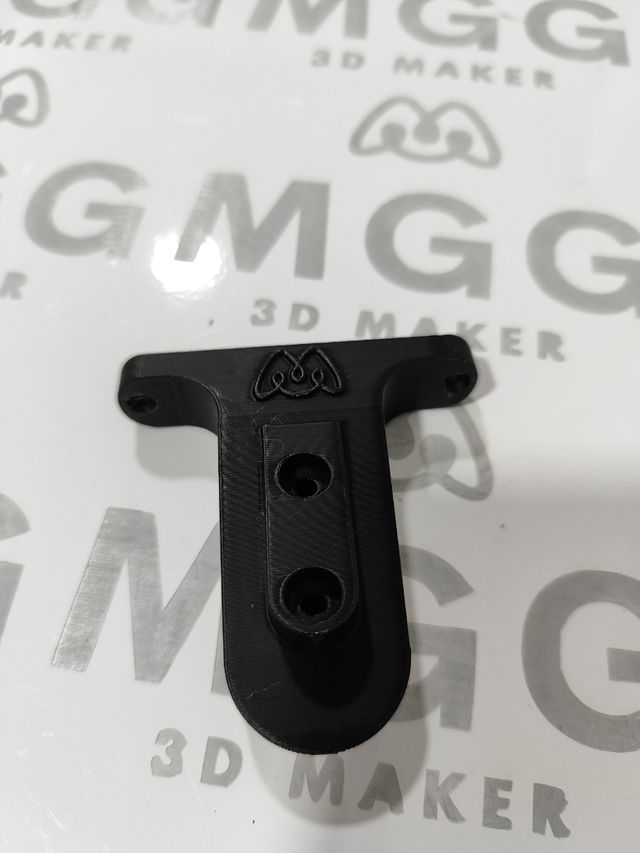 Soporte Swat Garmin varia RCT715