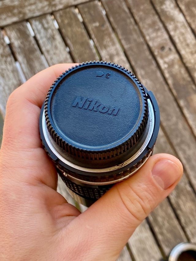 Obiettivo Nikon 135 2.8, Serie E. ottica vintage