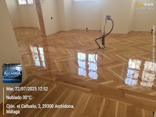 Lijado y barnizado parquet