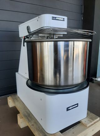 AMASADORA ESPIRAL EVO 50 LITROS MOVIL