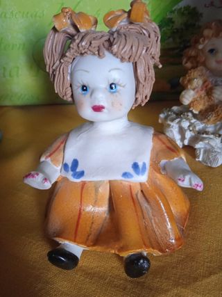 Lotto di piccole bambole 
