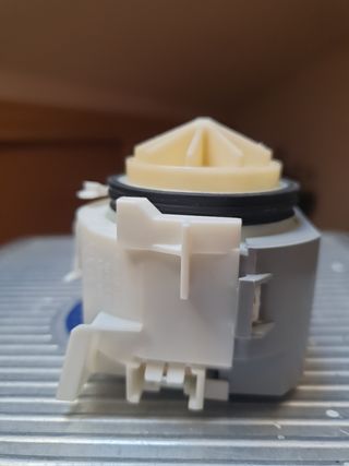 Bomba de desagüe lavavajillas bosch
