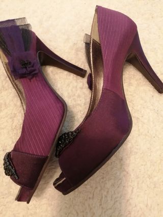 Zapatos de tacon i bolsitoAdolfo Domínguez