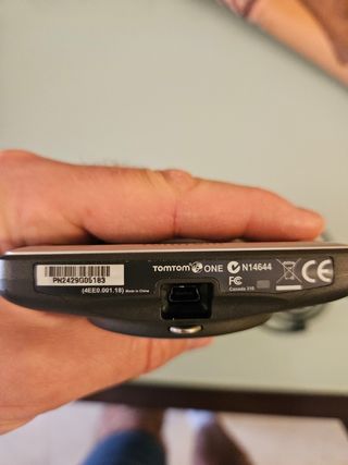NAVEGADOR GPS TOMTOM ONE