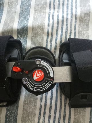 Rodillera ortopédica