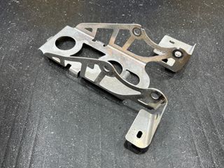 Soportes traseros bateria Can Am Outlander 800