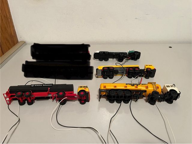 Lote 4 trailers H0 con luz.