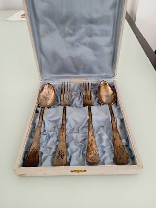 Cubertería de plata