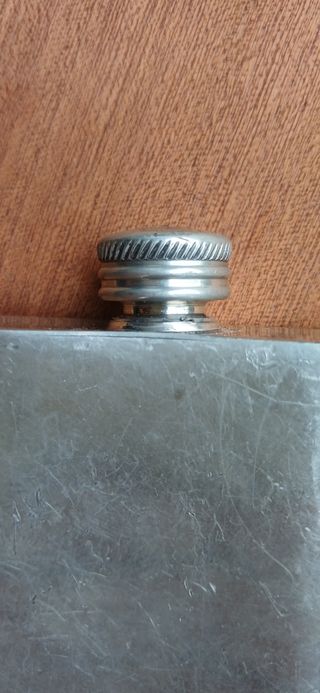 Antigua Petaca inglesa 1950