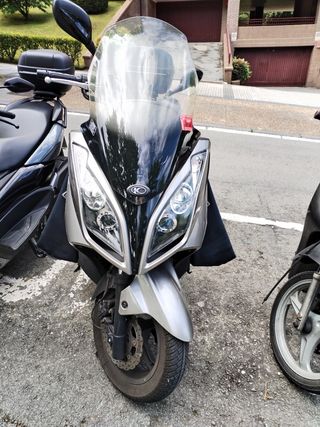 Kymco súper drink 300