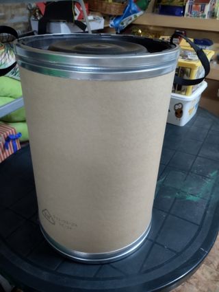 BIDONES DE CARTÓN NUEVOS