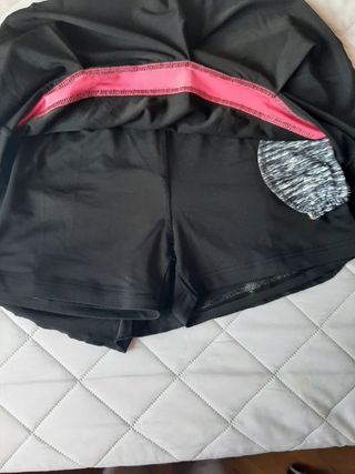 Minifalda pantalón tenis
