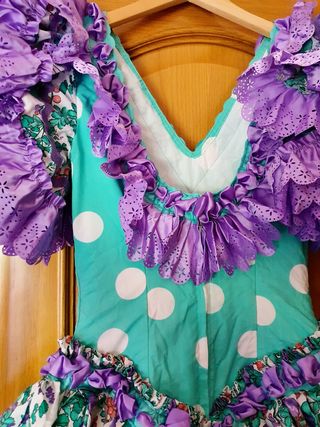 VESTIDO DE FLAMENCA + Complementos 🌿💜