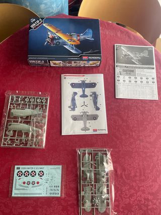 MAQUETA BIPLANO USN F3F-2