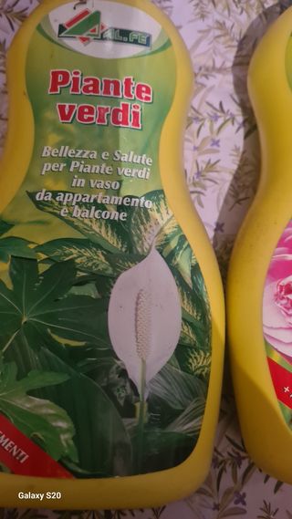 Concime piante fiorite e ferdi