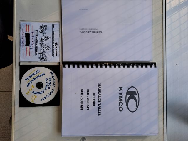 CD de Manuales completos de kymco xciting