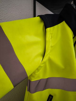 Chaqueta forro polar convertible