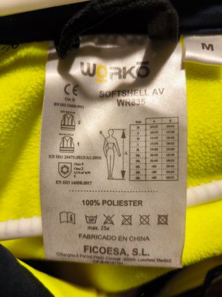 Chaqueta forro polar convertible