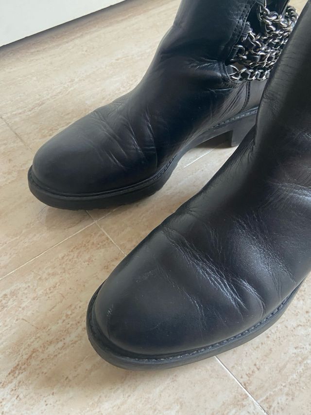 Botines cadenas