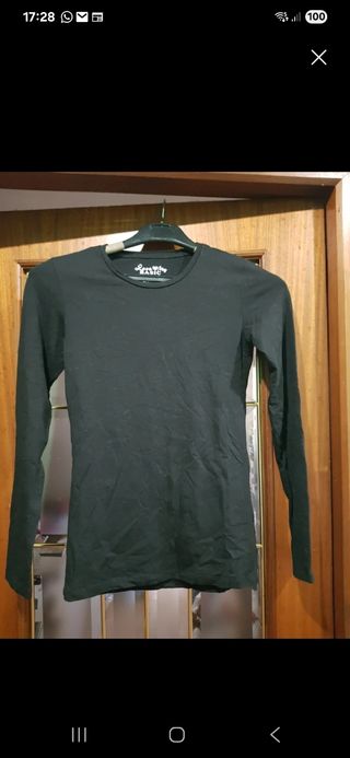 Diferentes camisetas tallas S por 0,50