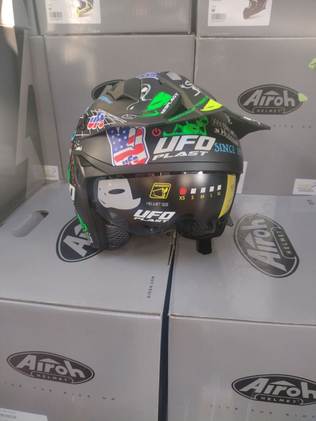 Casco moto XS jet trial UFO