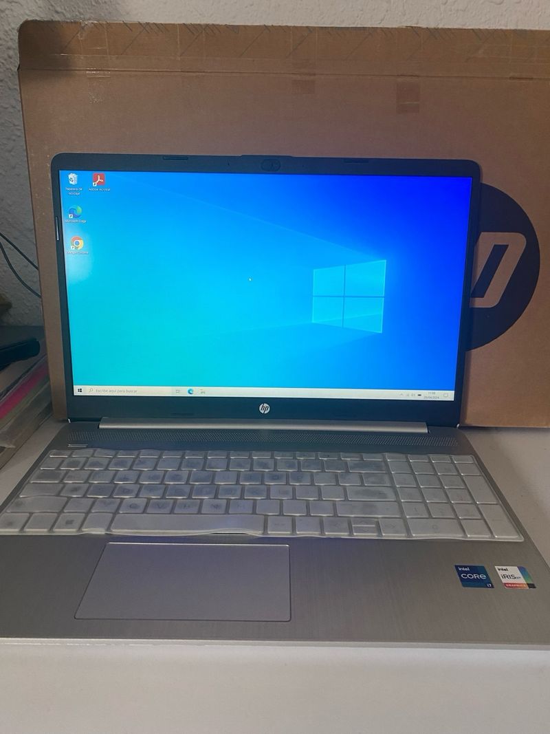 Portatil HP 15.6 i7 16GB RAM 512GB SSD afbeelding 2