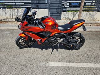 Moto Kawasaki 650 ABS Para A2