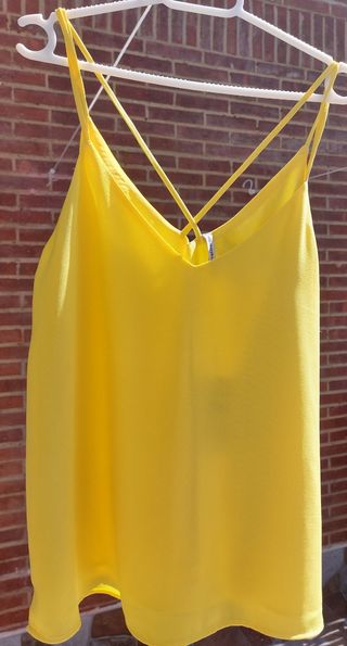 Blusa Stradivarius, nueva con etiqueta.