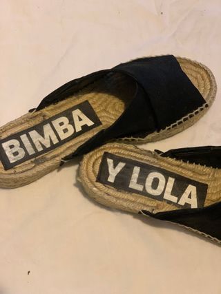 ZAPATILLAS ESPARTO BIMBA Y LOLA NEGRAS Nº 38