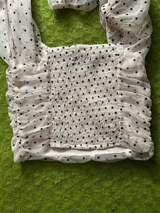 Blusa lunares