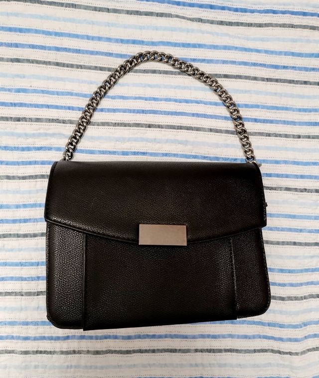 Borsetta a mano con catena grossa