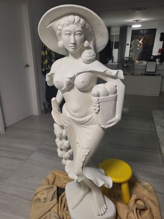 Estatua escultura figura mujer