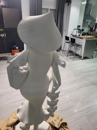 Estatua escultura figura mujer