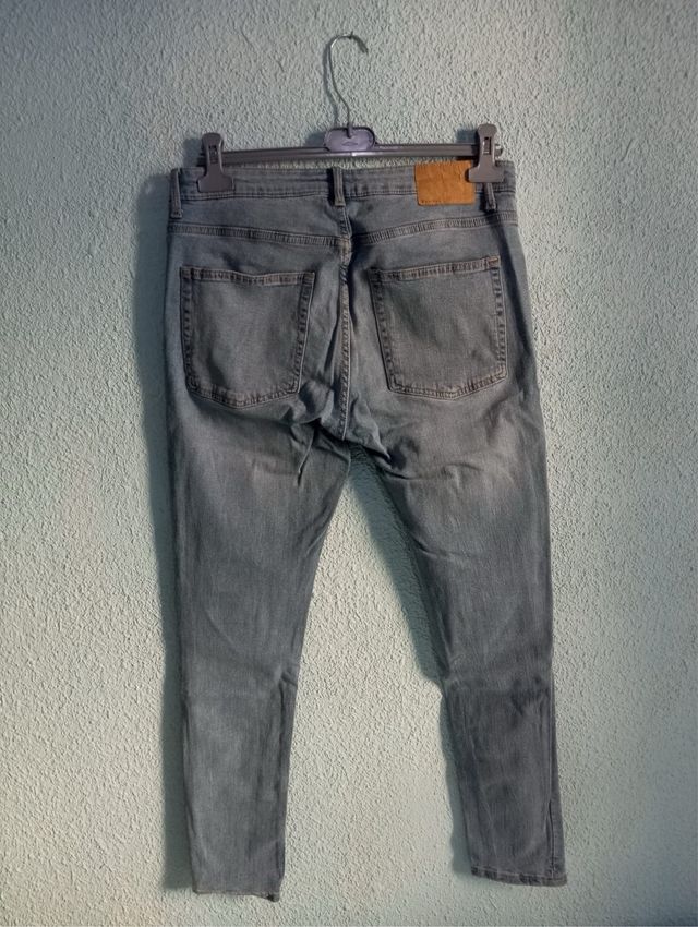 Pantalon Bershka talla 40