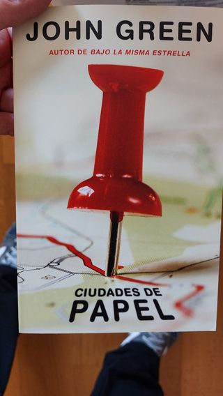 Libro "Ciudades de papel" de John Green