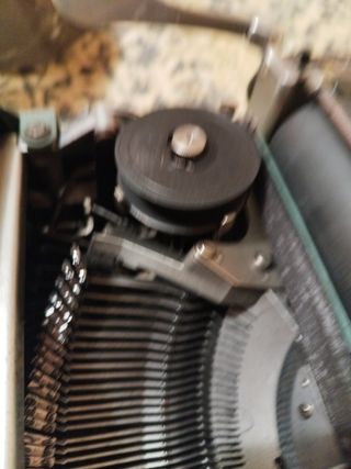 Máquina de escribir olivetti studio 44