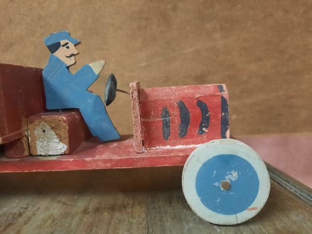 ANTIGUO CAMION "TRANSPORTES" MADERA.1935.VINTAGE