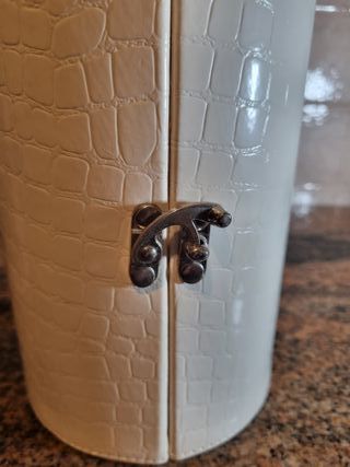 Portagioie per bambina.