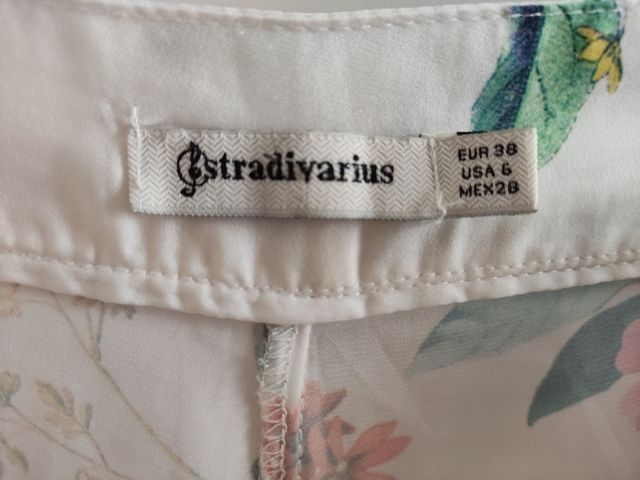 Pantalón Stradivarius