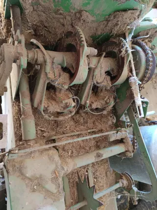 Empacadora John Deere paquetes pequeños