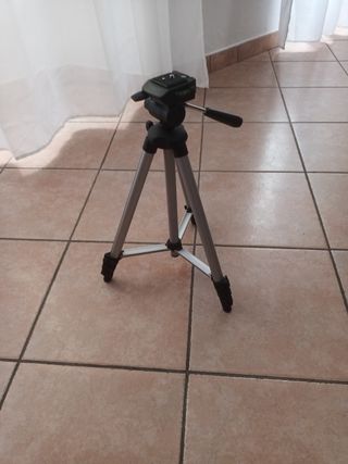Treppiedi per fotocamera o videocamera