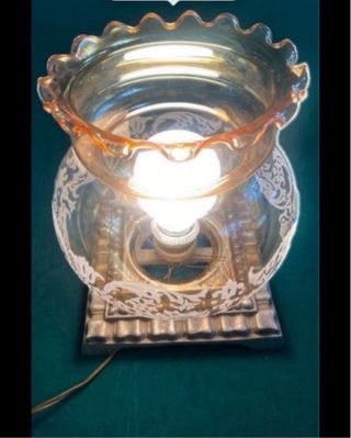 LAMPARA DE MESA MUY ANTIGUA