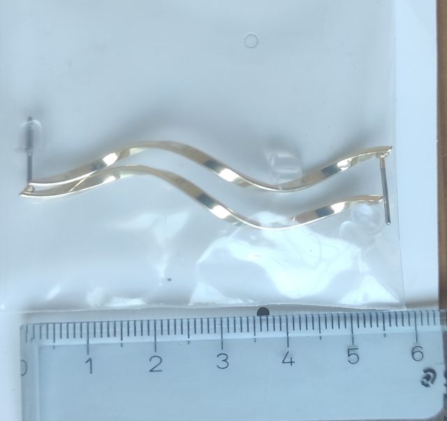 Pendientes espiral dorados