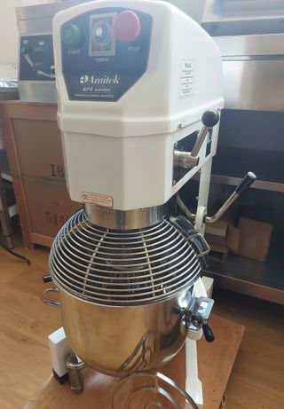 BATIDOR, PLANETARIA APS20 ( 20 LITROS )
