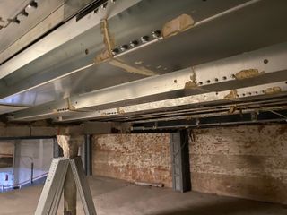 R-7047174 Venta Local Comercial de 2.000m2