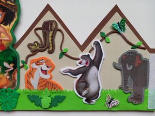 Corona y vela Libro de la selva