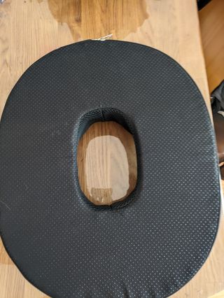 Cojín ortopédico postparto, hemorroides