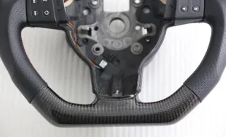 VOLANTE PERSONALIZADO SEAT CARBONO