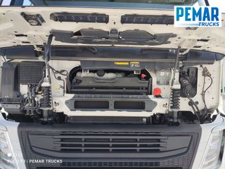 VOLVO FM 410 6X2 FRIGORIFICO EURO 6