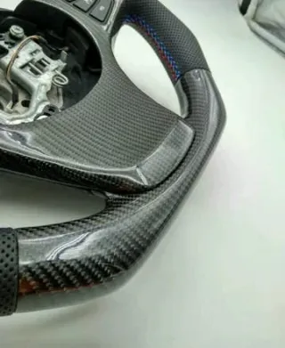 VOLANTE PERSONALIZADO CARBONO BMW X5 E53